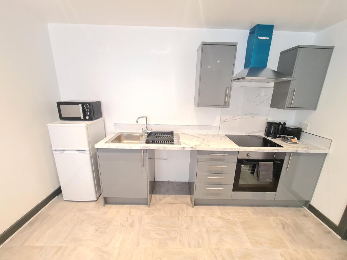 Homestay By Bic Oates 8 Dewsbury Esterno foto