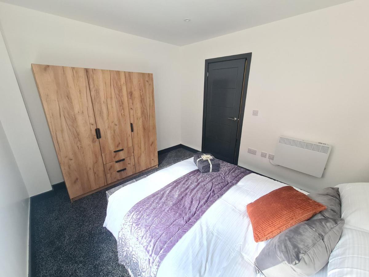 Homestay By Bic Oates 8 Dewsbury Esterno foto